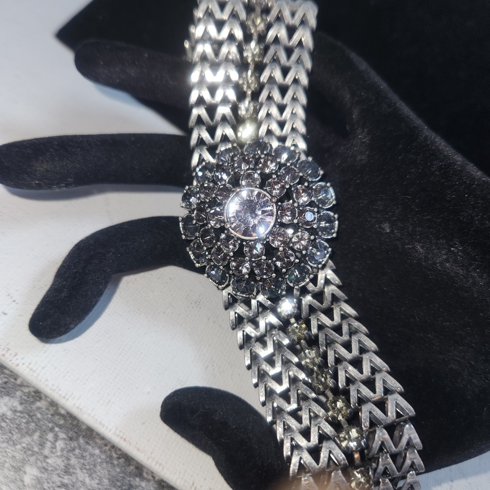 Vintage Silver Tone Chevron Mesh Rhinestone Floral‎ Medallion Statement Bracelet
